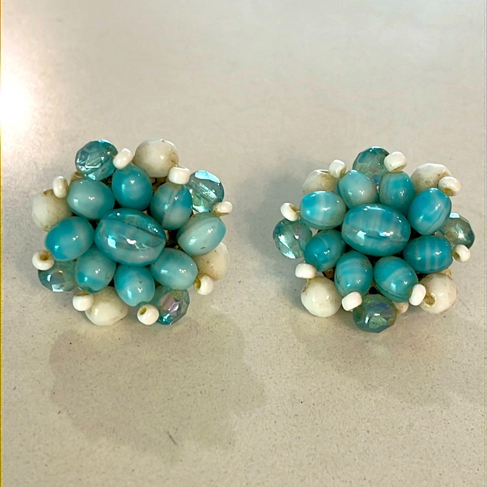 Vintage blue and white bead bobble clip earrings